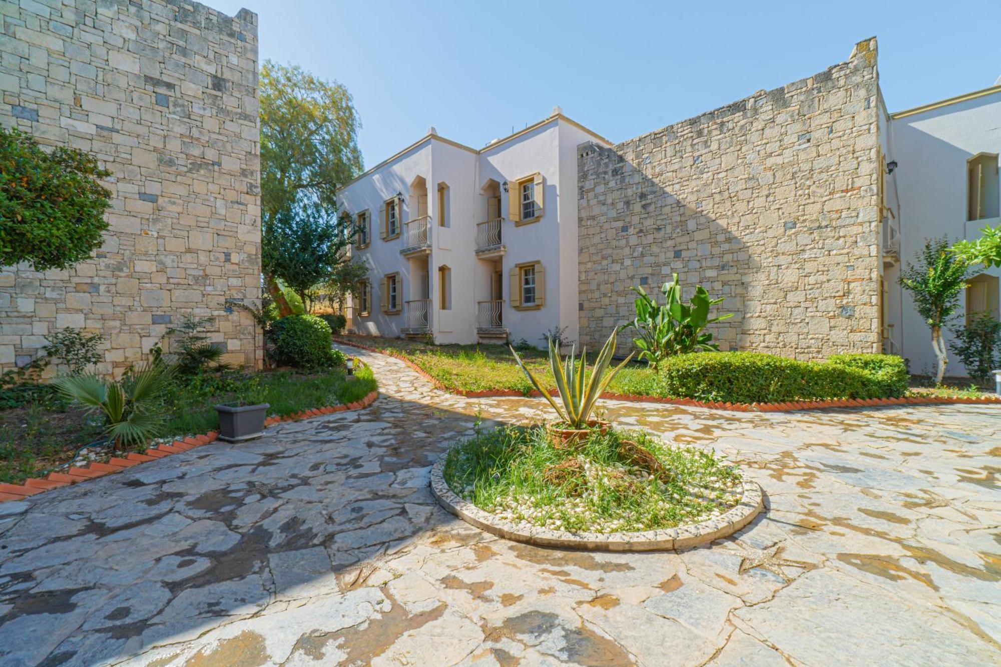 Alexander The Great & Otel 3*